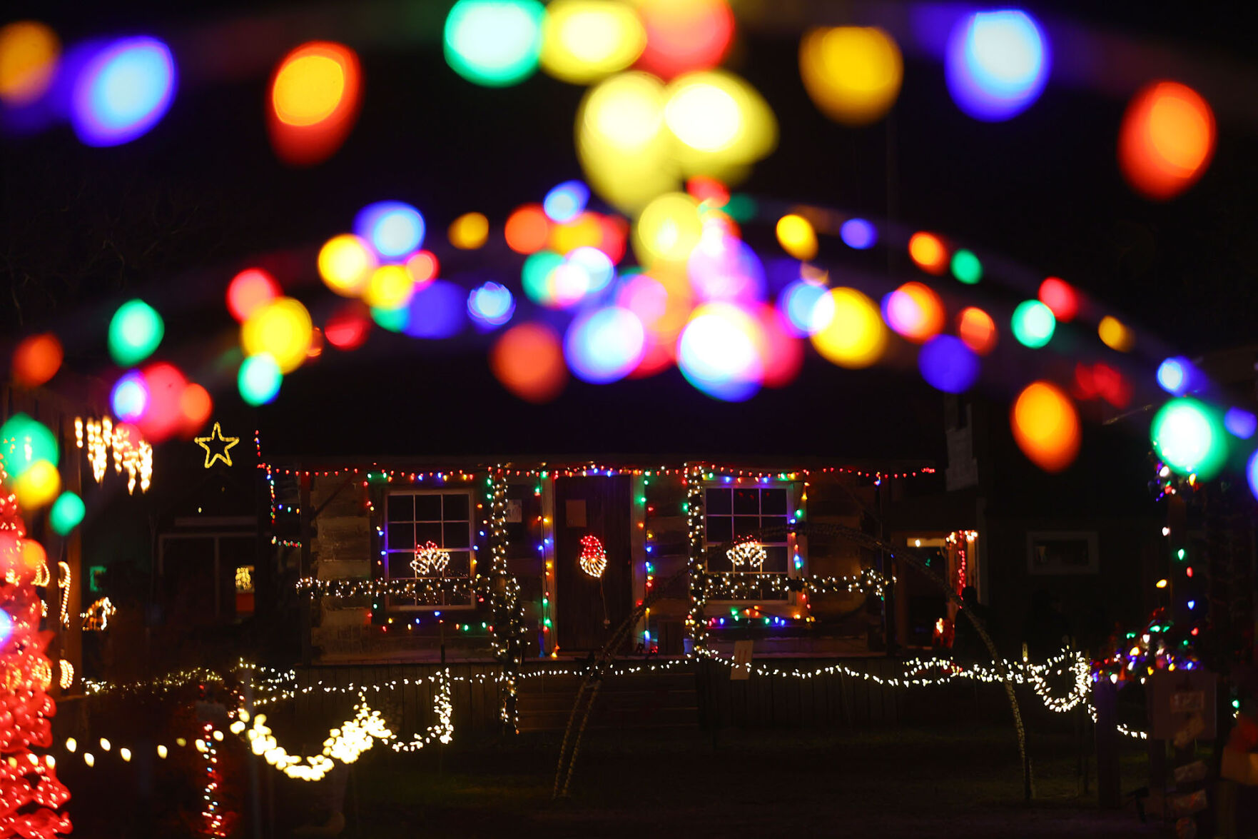 Greentown Christmas lights 10.jpg